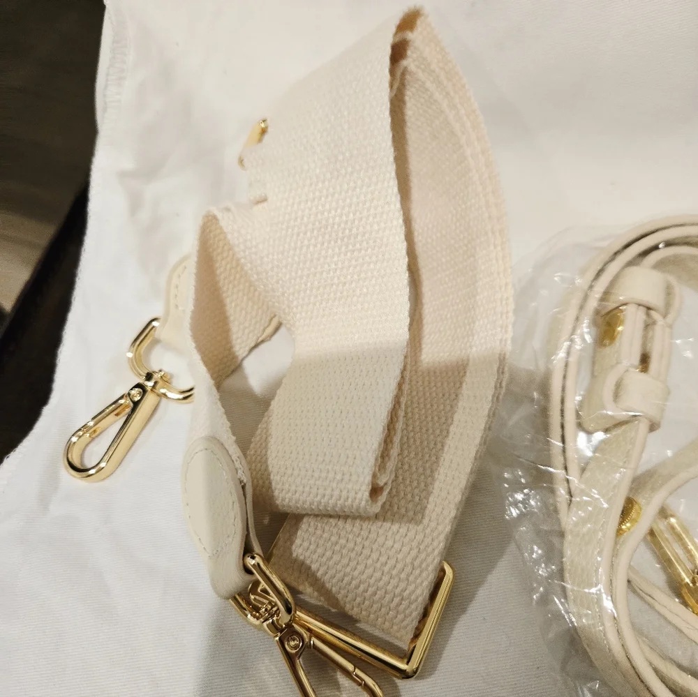 Mélodie Cécile "Le Petit Paris 15" in A Buttercream Color - Picture 13 of 17